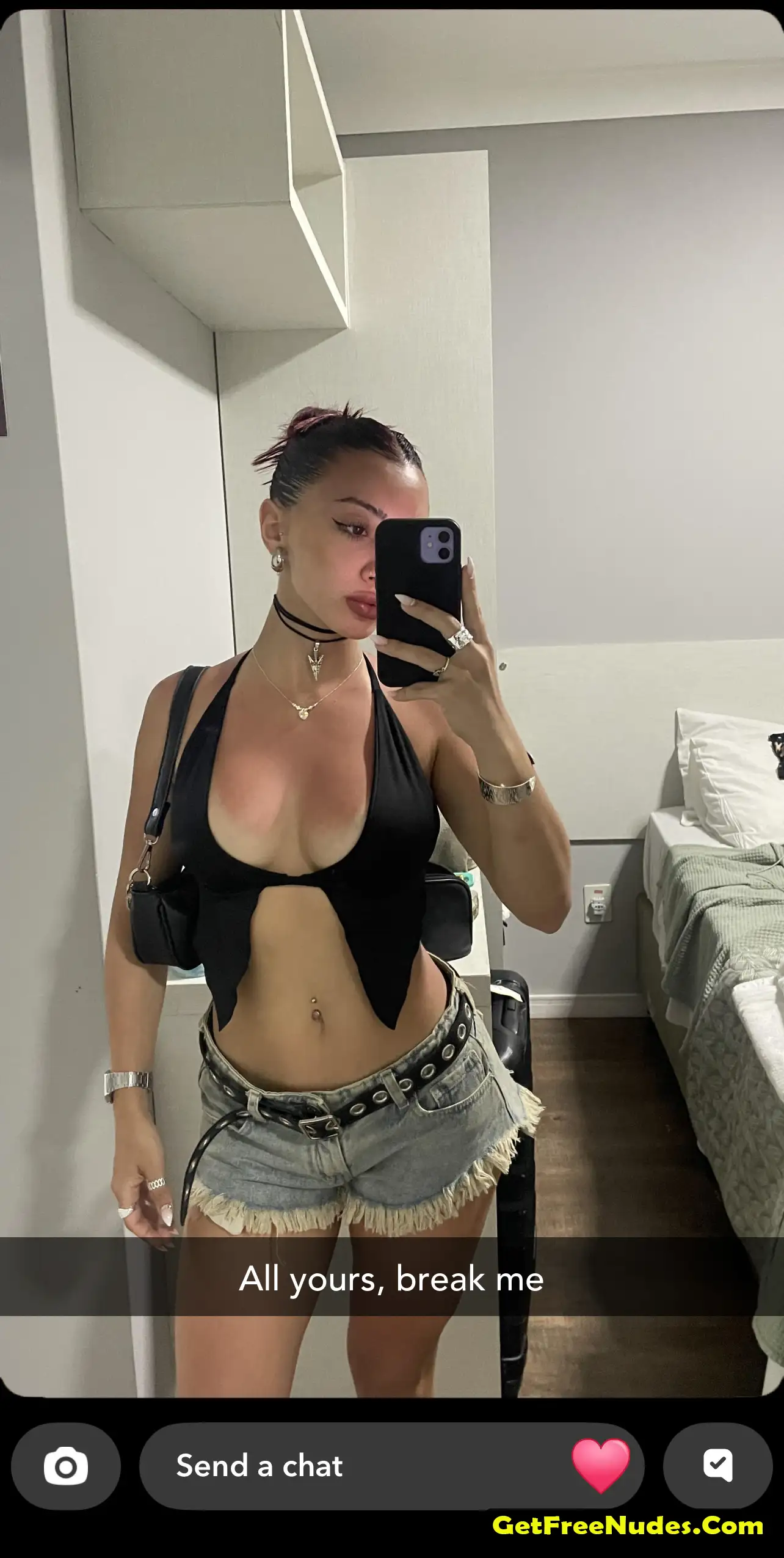 Uncensored celebrity nudes - viral Snapchat snaps | Exclusive Leak