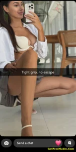 Smokin snapchat college girls snapchat nudes 1751432551
